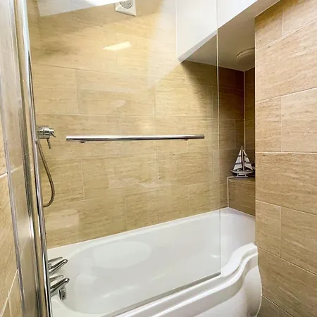 דירה The Old Post Office וויטבי